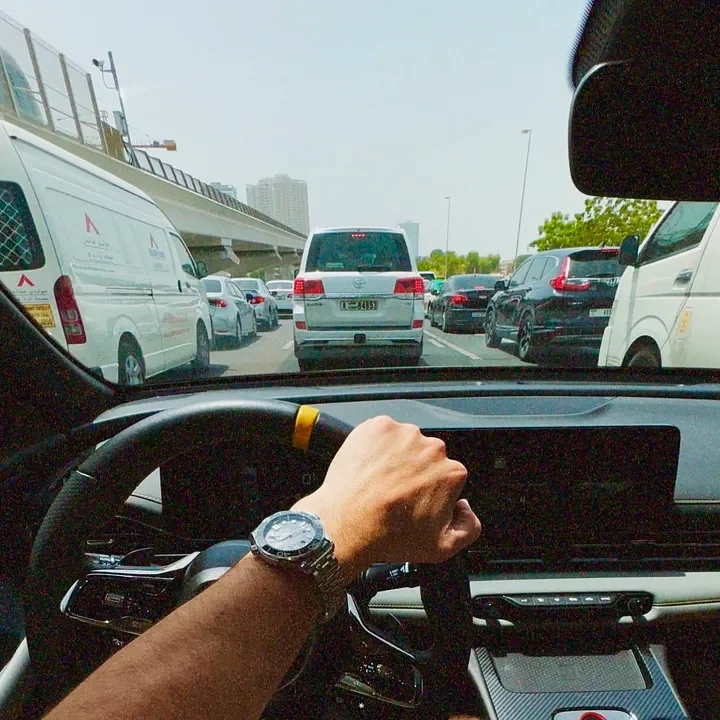 stuck-in-traffic-in-car